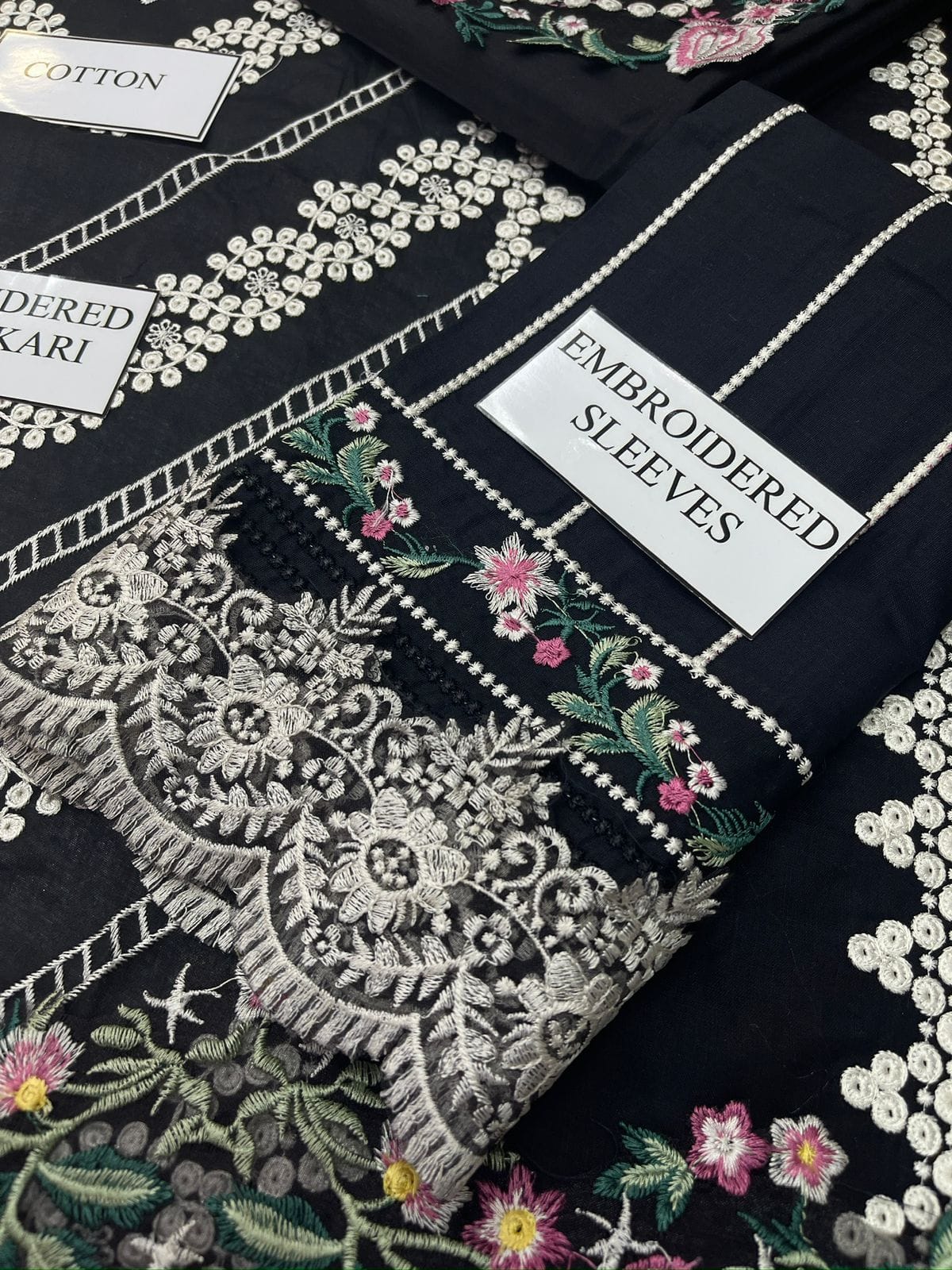 CRIMSON CHIKENKARI FANCY |3PC UNSTICHED