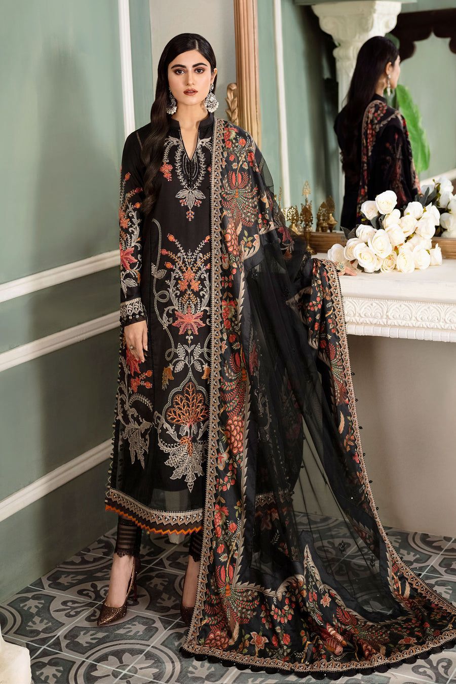 MB BLACK SHEHNAAI CHIKENKARI |3PC UNSTICHED