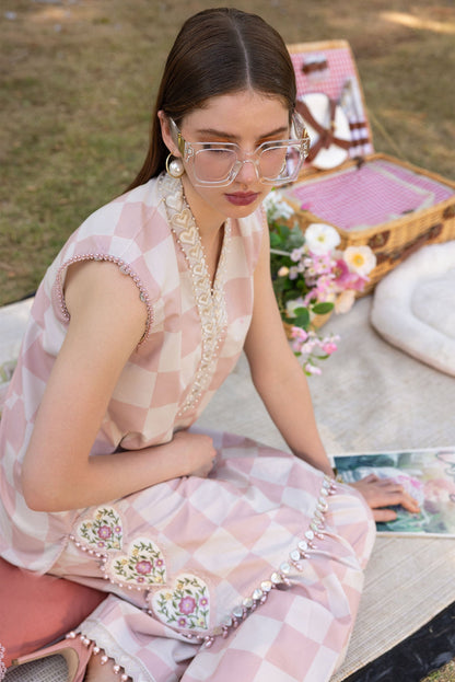 MARIAB BROWN HEART |PRINTED LAWN WITH CHIFFON  DUPATTA  |3PC UNSTICHED